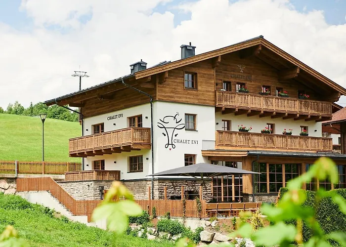 Serviced Luxury Chalet Evi, Ski-In Ski-Out