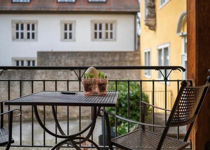 Hotel / Weingut Meintzinger
