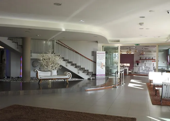 Yes Hotel Touring&SPA