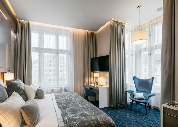 Hotel KINGS COURT