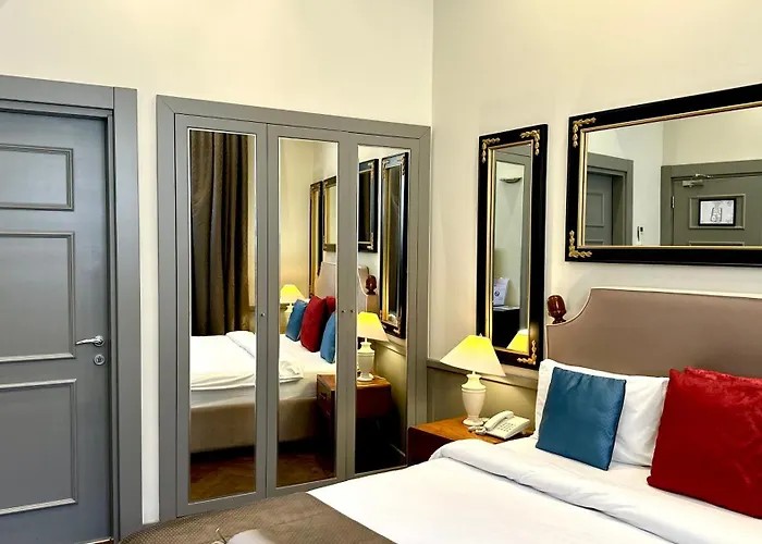 Seven Rooms Boutique Hotel