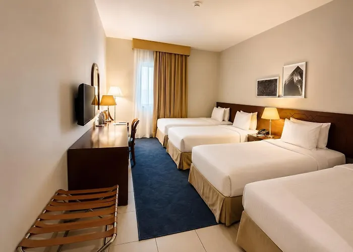 Makarem Al Bait Al Azizia Hotel