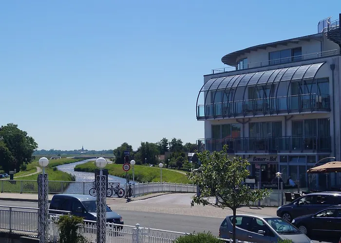 Nordseehotel Benser Hof Garni am Hafen