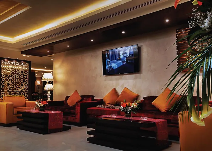 Seven Roses Hotel