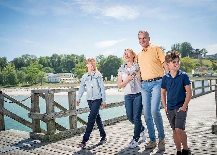 Rügener Ferienhäuser am Hochufer